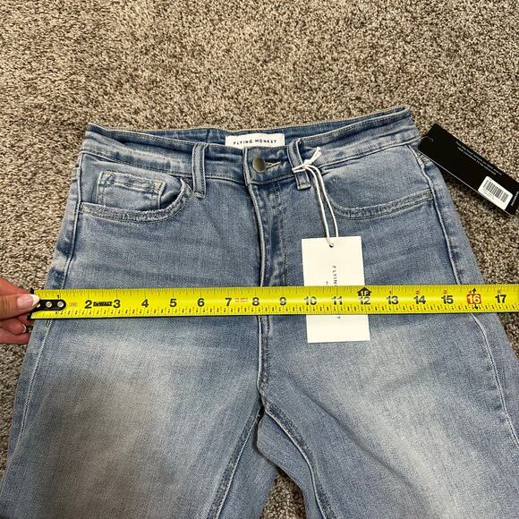 FLYING MONKEY Women's Polite High Rise Crop Straight Jeans Size 26 In Light - Picture 10 of 13